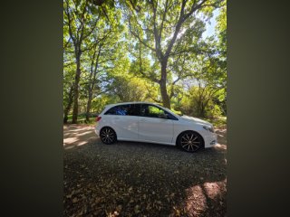 /photos/12027/4cf7c3aa-35a6-4d6a-8569-9c6fbb31c7eb_i320x240.jpg